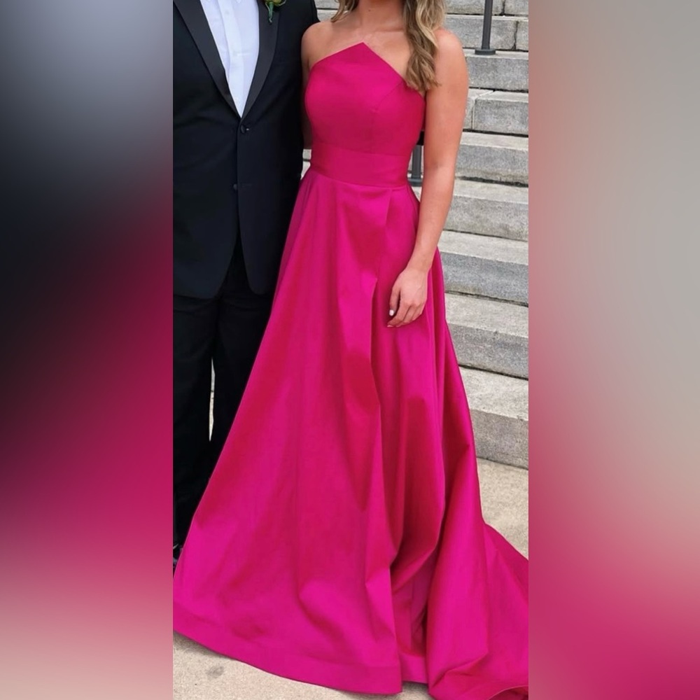 Elegant Pink One-Shoulder Gown